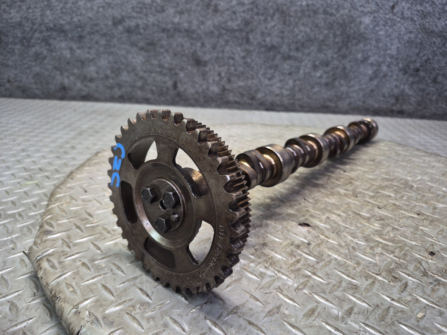 1992 Chevrolet Corvette C4 LT1 Engine Motor Camshaft w Sprocket 81k Miles OEM