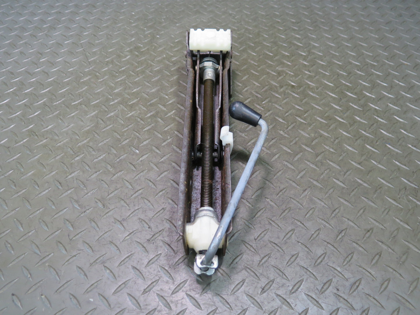 01-06 BMW E46 330ci Emergency Spare Tire Lift Jack Tool 6767944 OEM