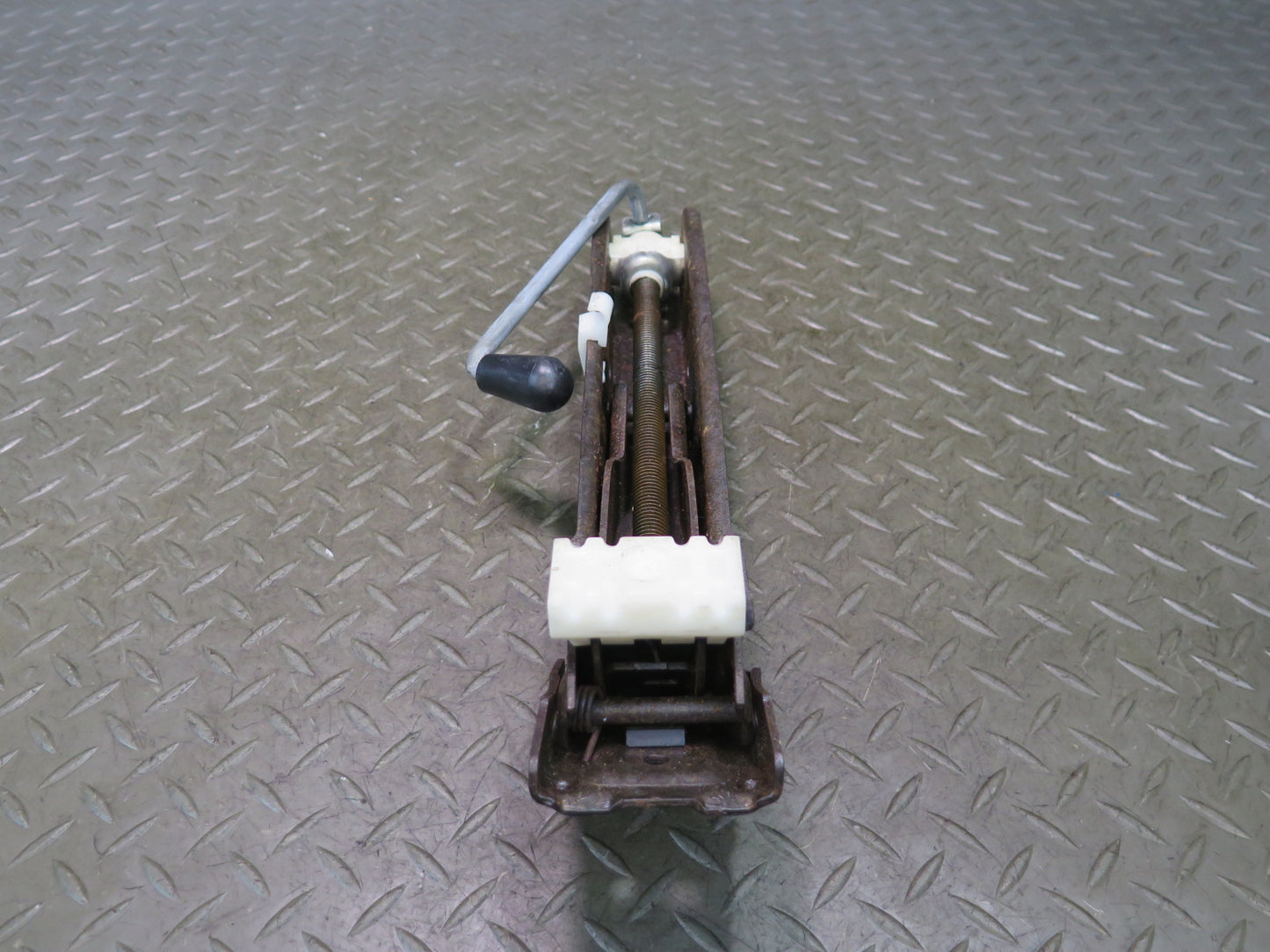 01-06 BMW E46 330ci Emergency Spare Tire Lift Jack Tool 6767944 OEM
