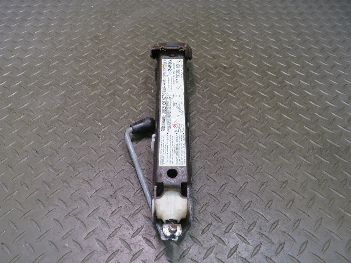 01-06 BMW E46 330ci Emergency Spare Tire Lift Jack Tool 6767944 OEM