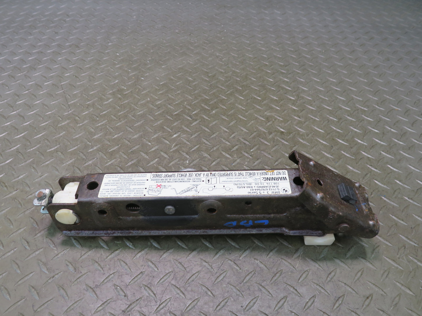 01-06 BMW E46 330ci Emergency Spare Tire Lift Jack Tool 6767944 OEM