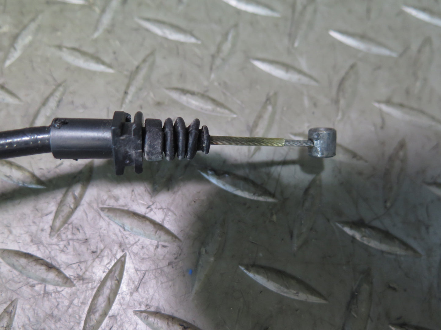 01-06 BMW E46 330ci Coupe Convertible Right Door Lock Latch Actuator 7011250 OEM
