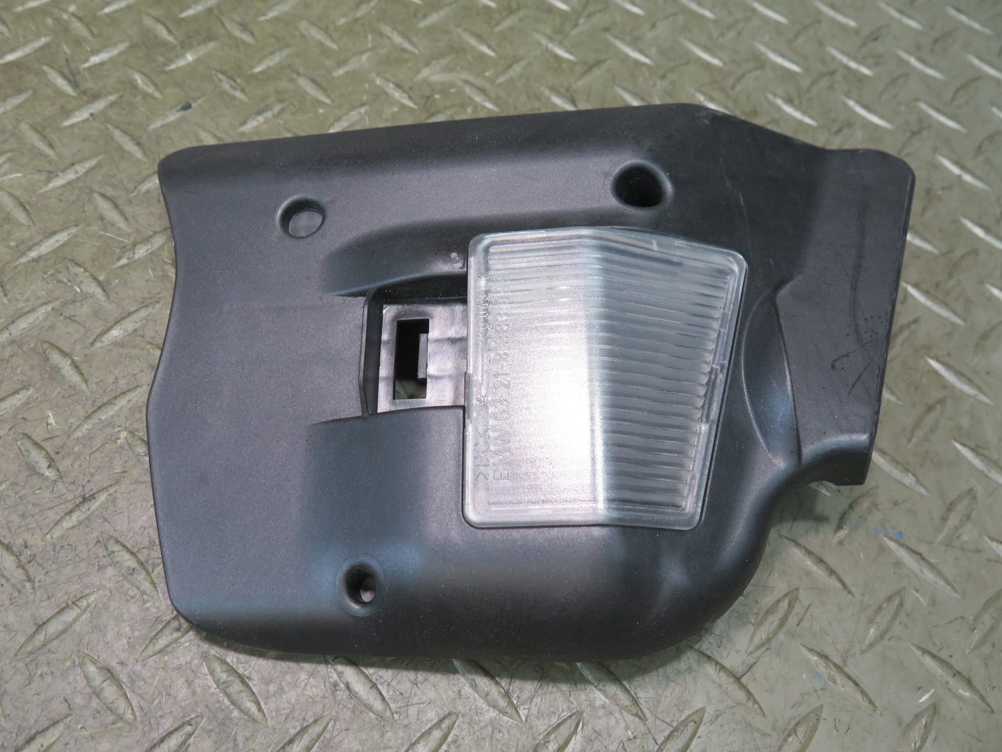 04-06 BMW E46 330ci Convert Set of 2 Tail Light Lamp Bulb Socket w Trim OEM
