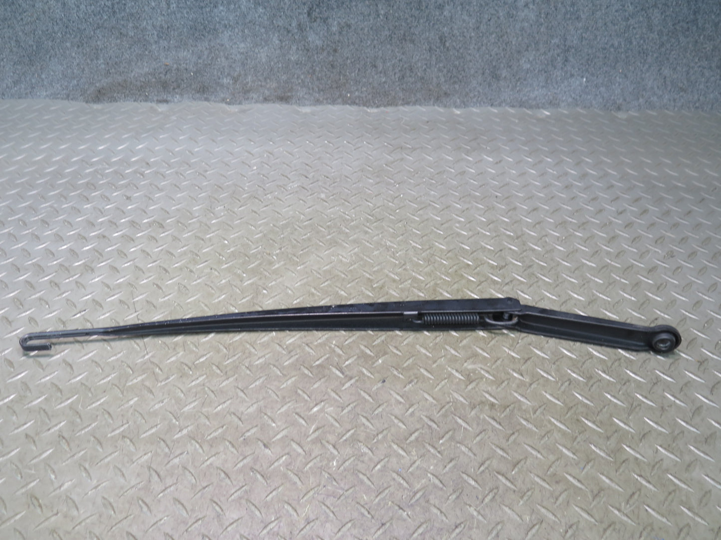 01-06 BMW E46 330ci Coupe Convertible Left & Right Windshield Wiper Arm Set OEM