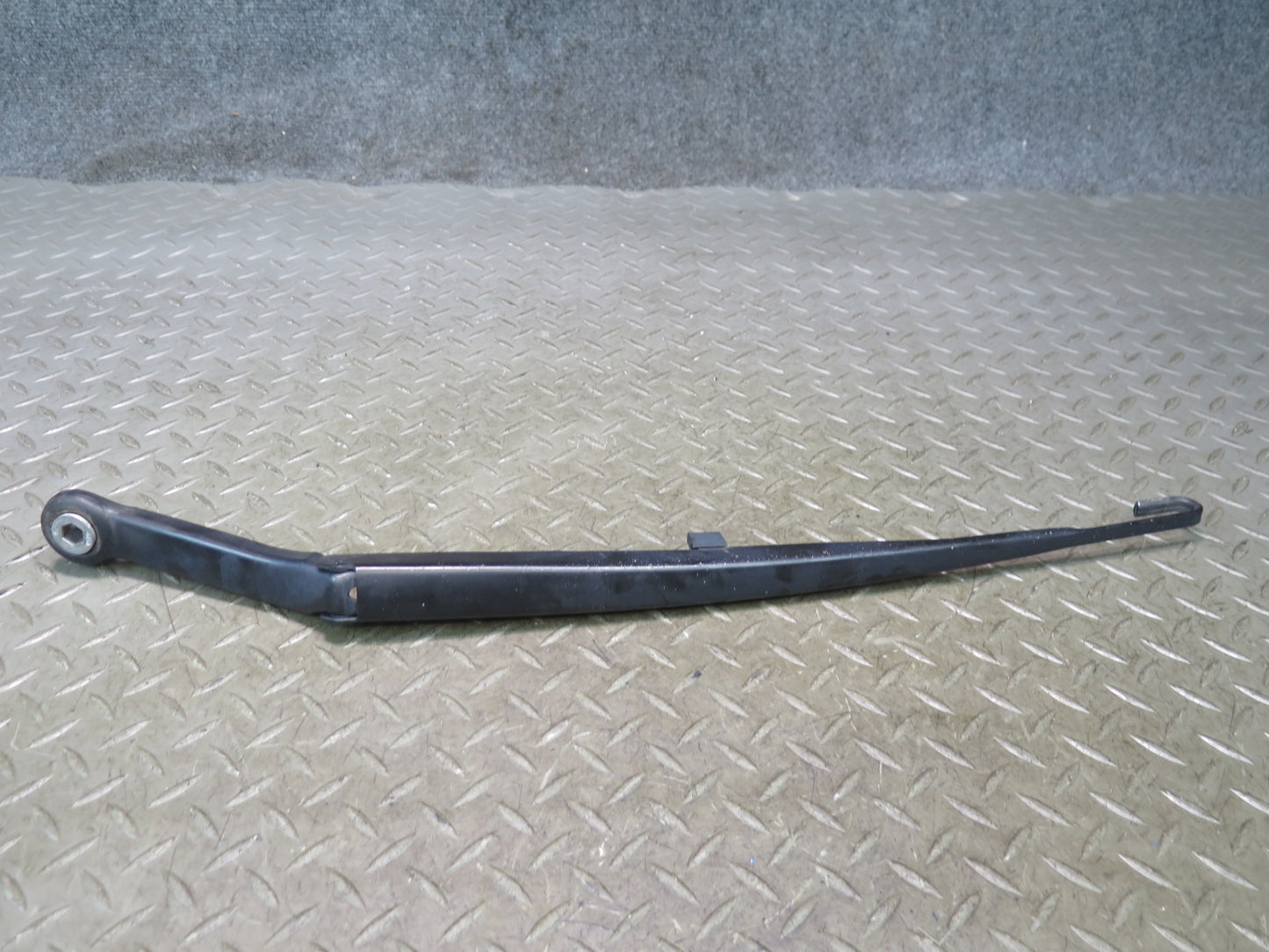 01-06 BMW E46 330ci Coupe Convertible Left & Right Windshield Wiper Arm Set OEM