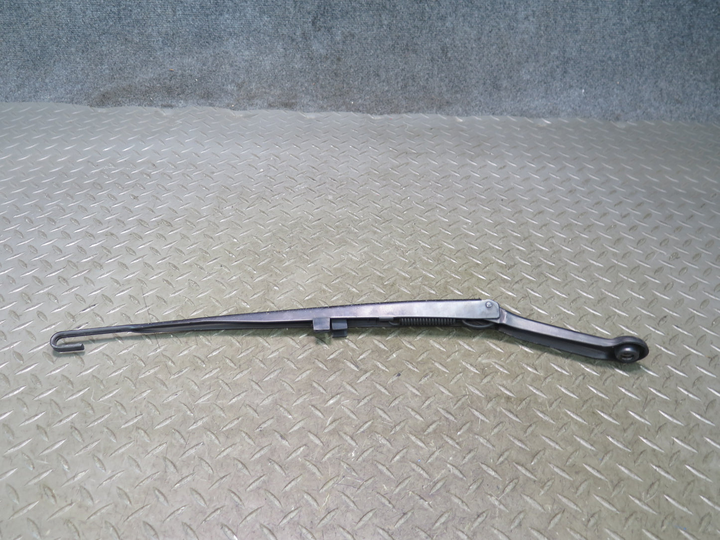 01-06 BMW E46 330ci Coupe Convertible Left & Right Windshield Wiper Arm Set OEM