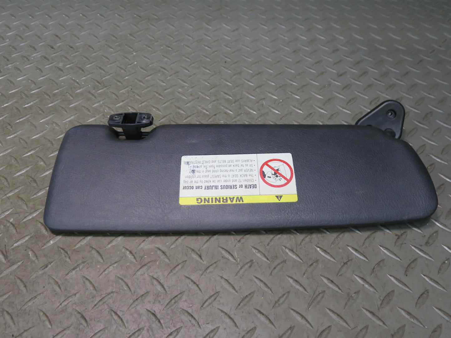 01-06 BMW E46 330ci Convertible Set of 2 Front Left & Right Sun Visor Black OEM