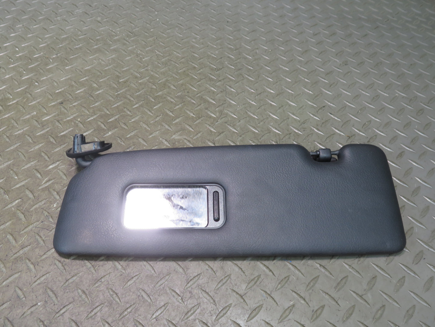 01-06 BMW E46 330ci Convertible Set of 2 Front Left & Right Sun Visor Black OEM