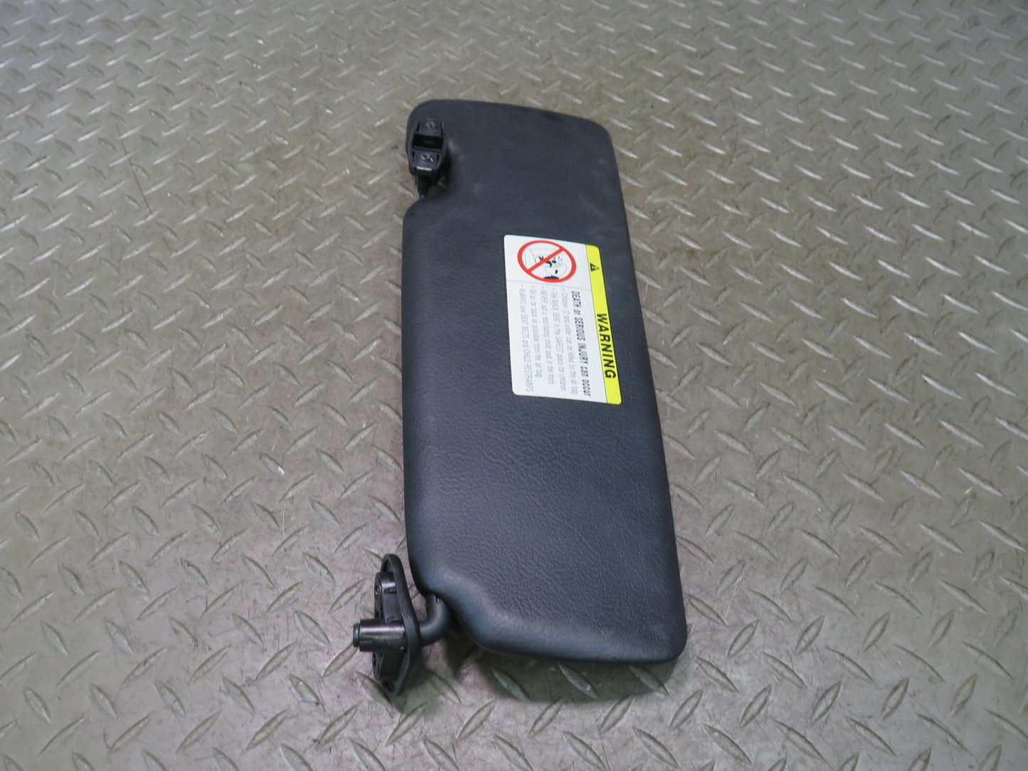 01-06 BMW E46 330ci Convertible Set of 2 Front Left & Right Sun Visor Black OEM