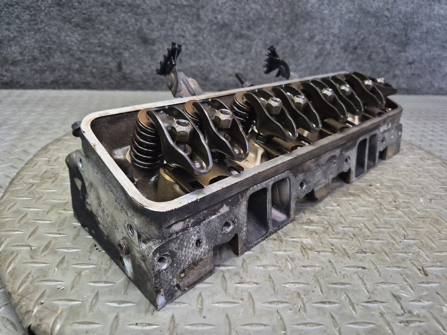1992 Chevrolet Corvette C4 LT1 Engine Right Cylinder Head 81k Miles OEM
