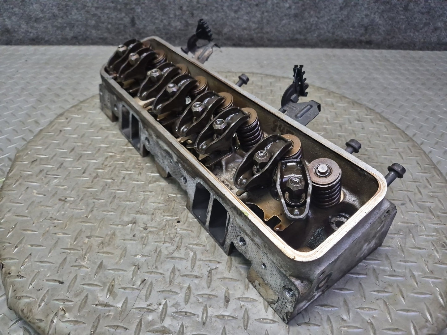 1992 Chevrolet Corvette C4 LT1 Engine Right Cylinder Head 81k Miles OEM