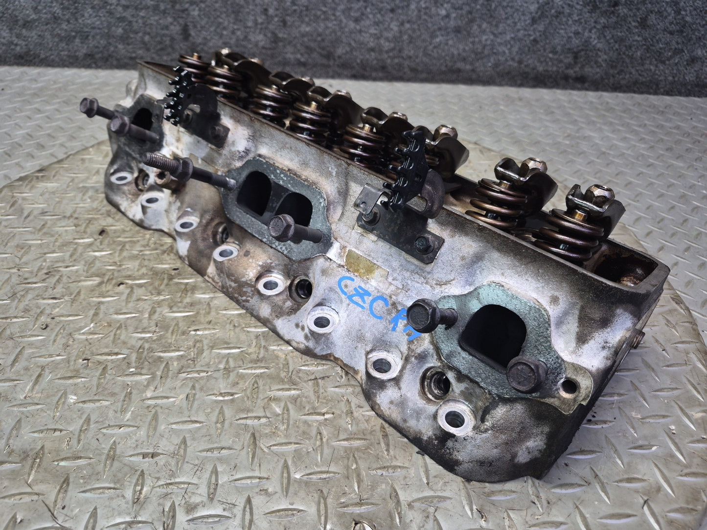 1992 Chevrolet Corvette C4 LT1 Engine Right Cylinder Head 81k Miles OEM