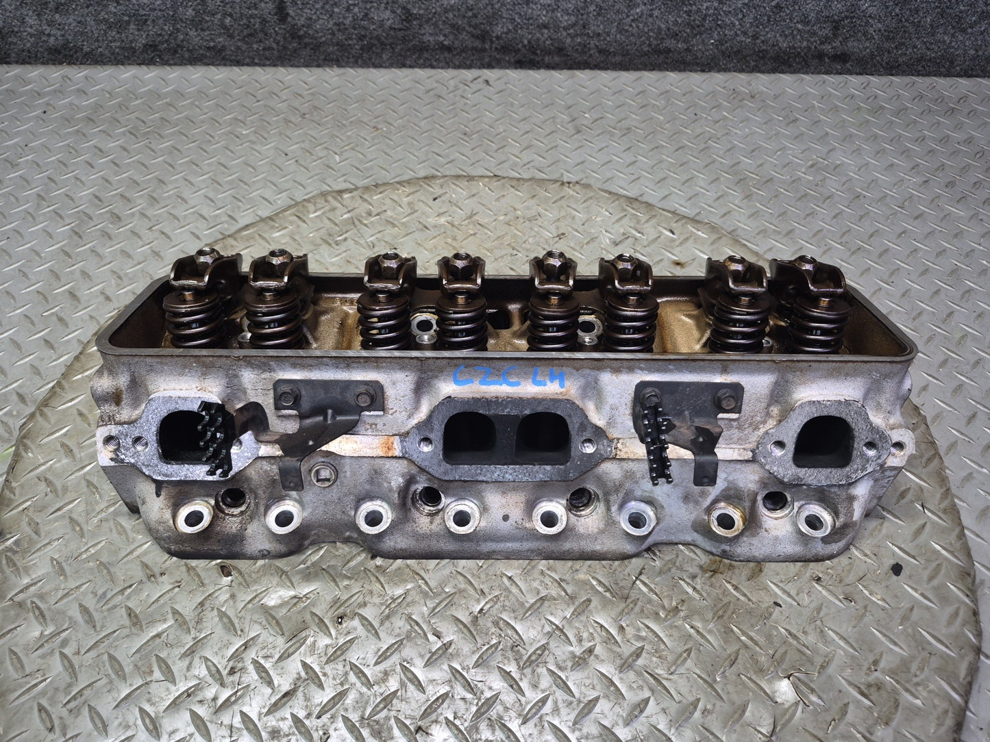 1992 Chevrolet Corvette C4 LT1 Engine Left Cylinder Head 81k Miles OEM
