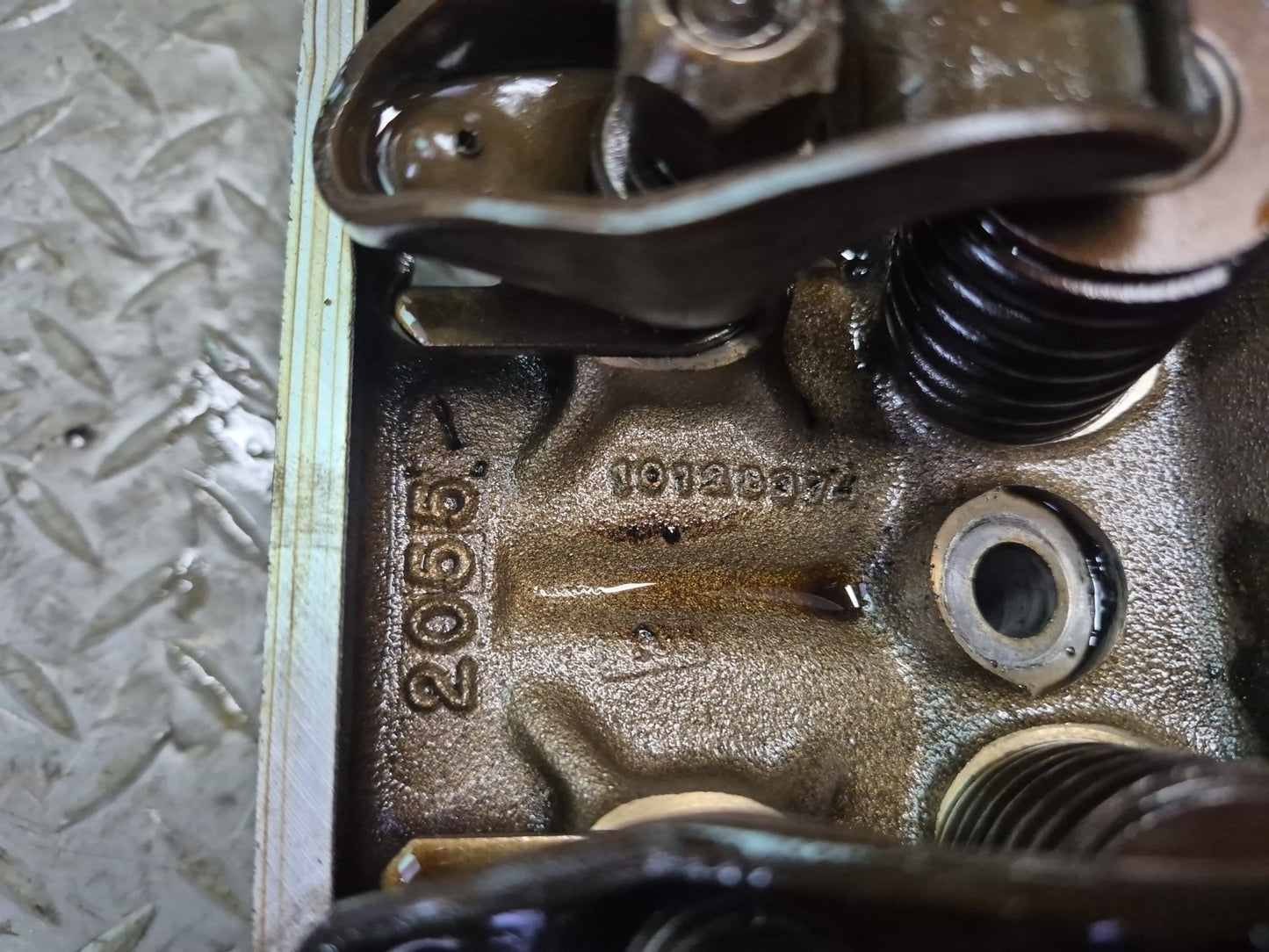 1992 Chevrolet Corvette C4 LT1 Engine Left Cylinder Head 81k Miles OEM