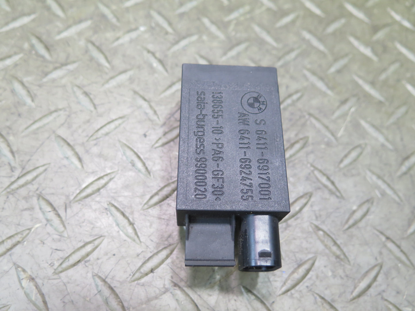 01-06 BMW E46 330ci AUC Interior Air Temperature Quality Sensor 6917001 OEM