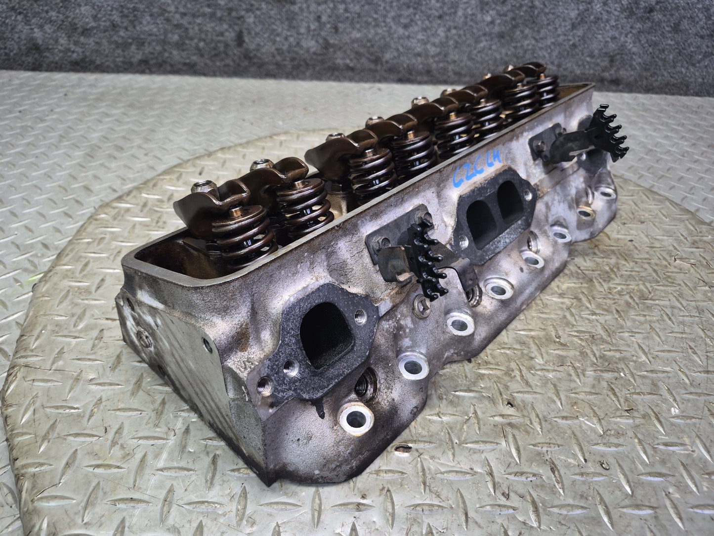 1992 Chevrolet Corvette C4 LT1 Engine Left Cylinder Head 81k Miles OEM