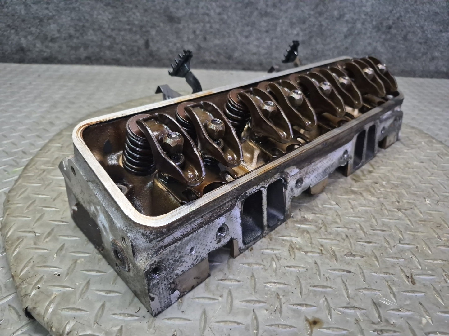 1992 Chevrolet Corvette C4 LT1 Engine Left Cylinder Head 81k Miles OEM