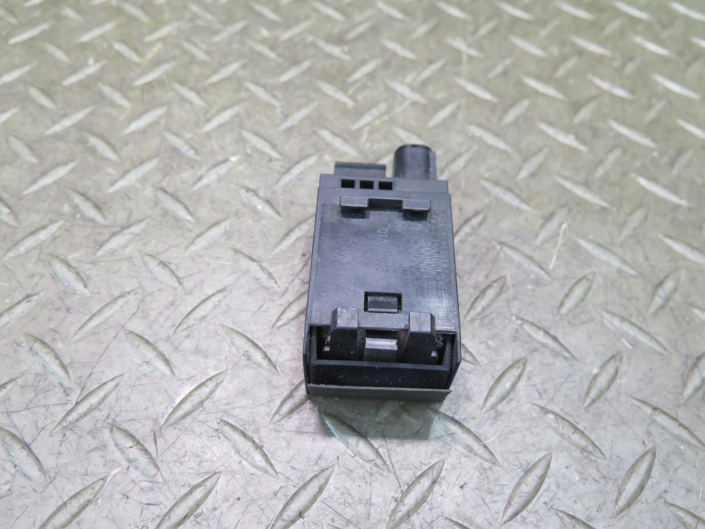 01-06 BMW E46 330ci AUC Interior Air Temperature Quality Sensor 6917001 OEM