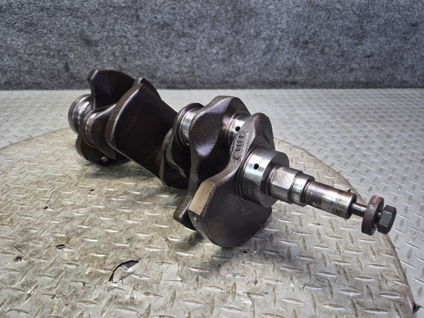 84-89 Nissan Z31 300ZX VG30E NON Turbo Engine Crankshaft OEM