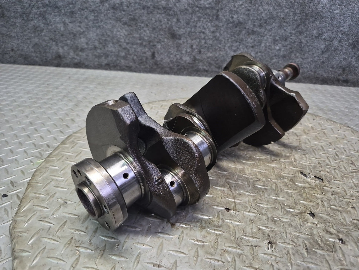 84-89 Nissan Z31 300ZX VG30E NON Turbo Engine Crankshaft OEM