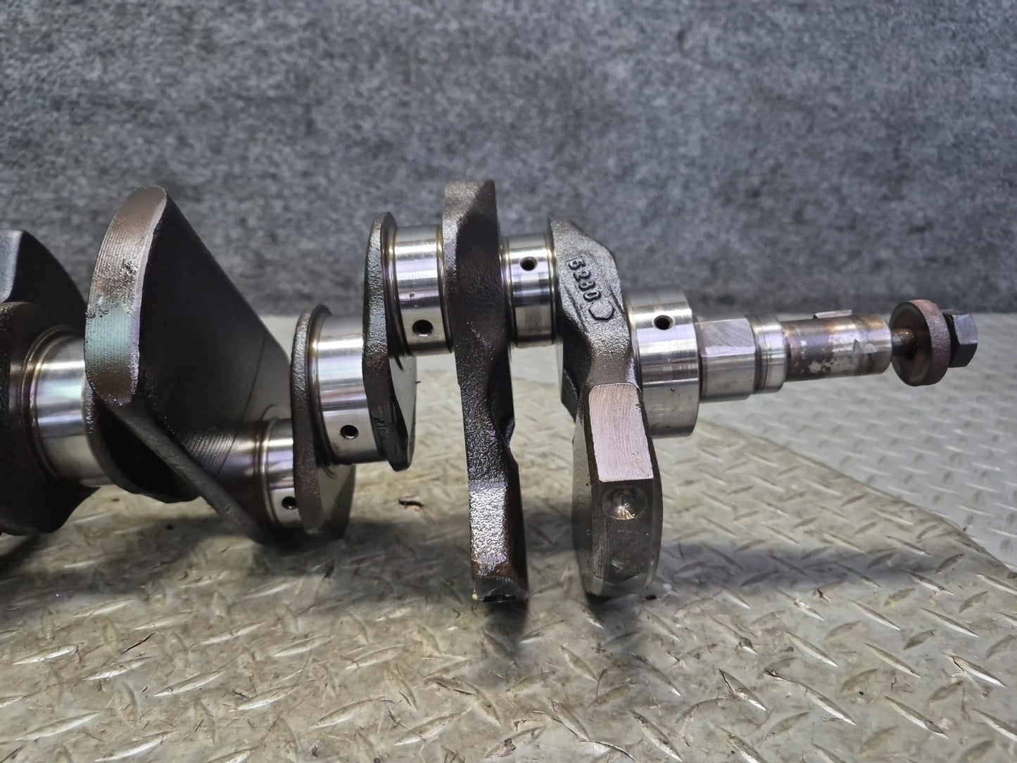 84-89 Nissan Z31 300ZX VG30E NON Turbo Engine Crankshaft OEM