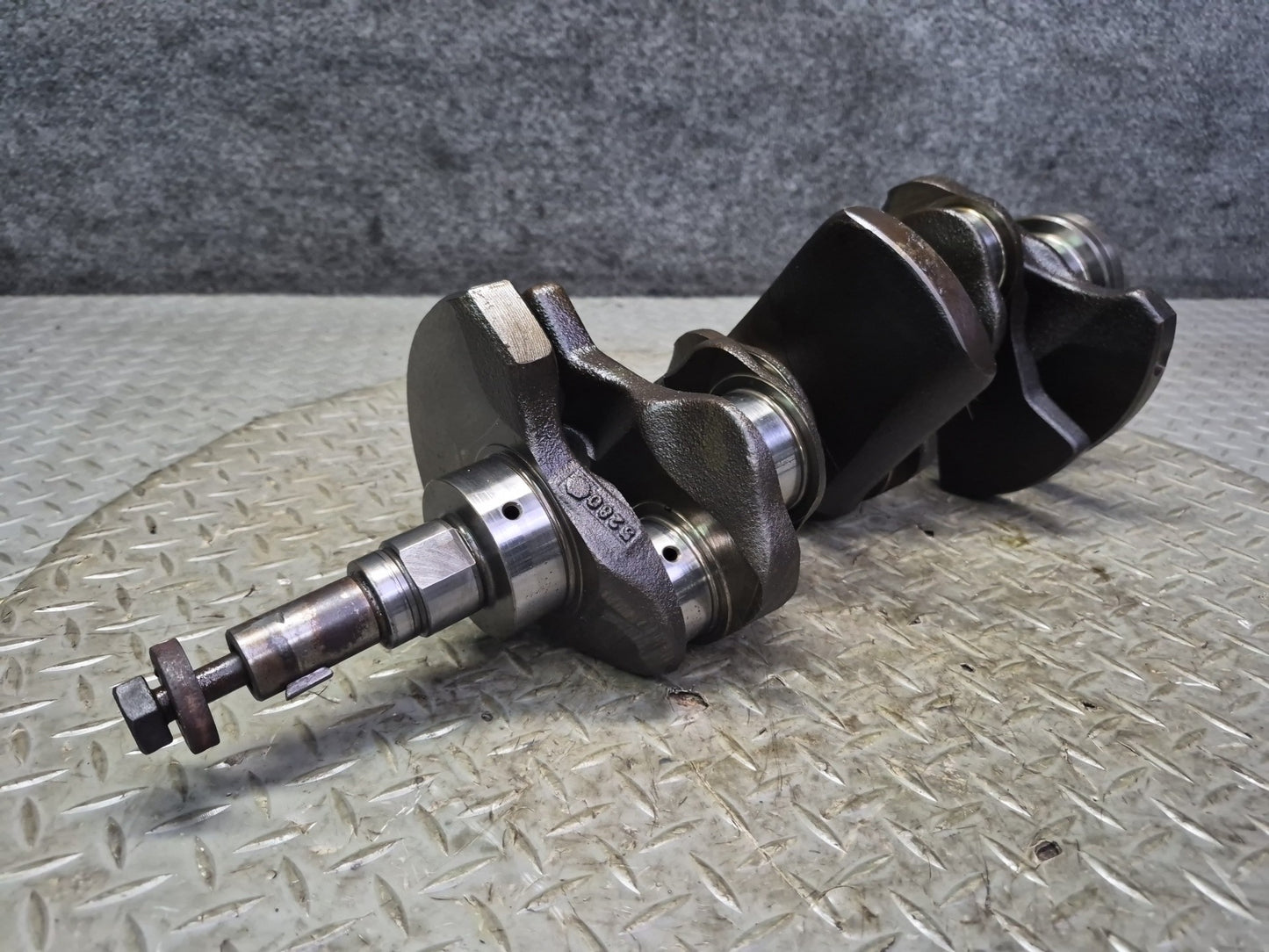 84-89 Nissan Z31 300ZX VG30E NON Turbo Engine Crankshaft OEM