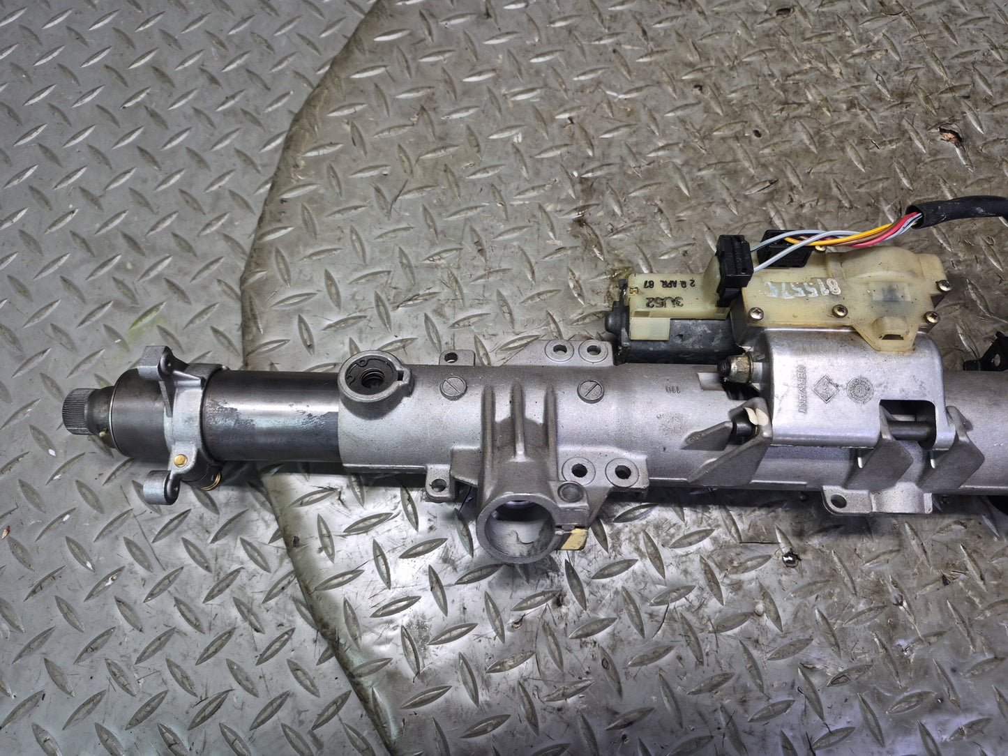 86-91 Mercedes W126 560SEL Steering Column Assembly 1264621220 OEM