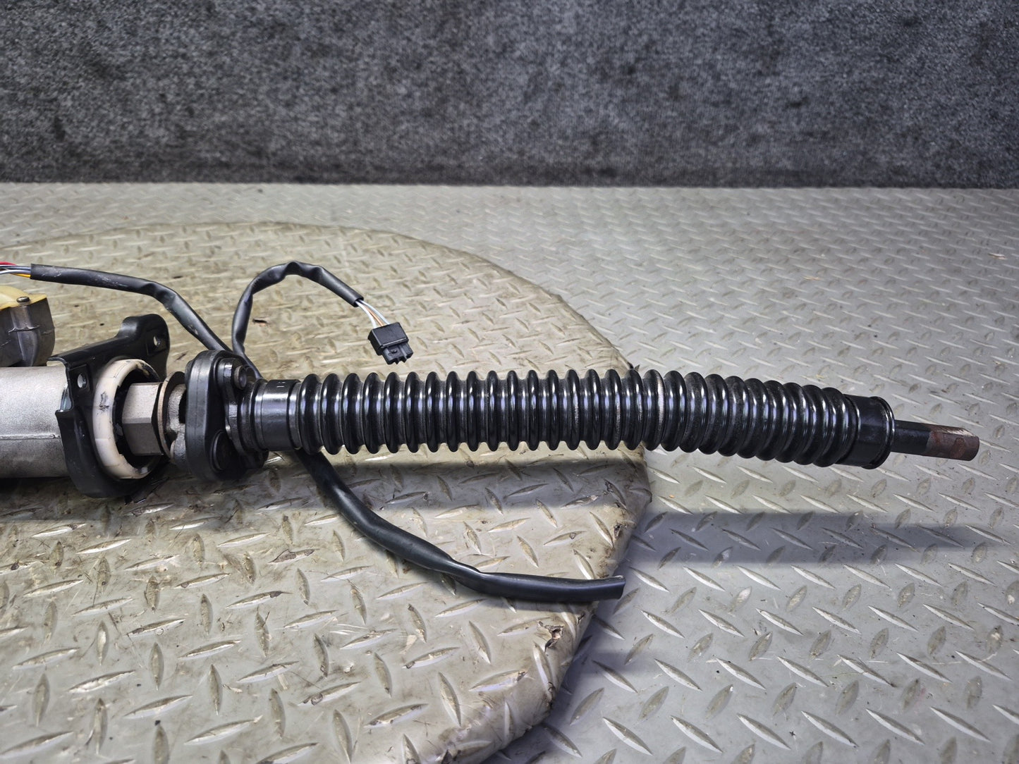 86-91 Mercedes W126 560SEL Steering Column Assembly 1264621220 OEM