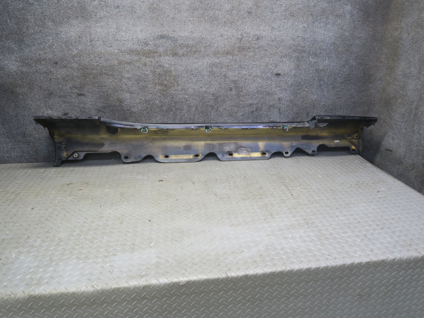 03-12 Mercedes R230 SL500 SL55 AMG Left Skirt Rocker Panel Black 2306980354 Dmgd