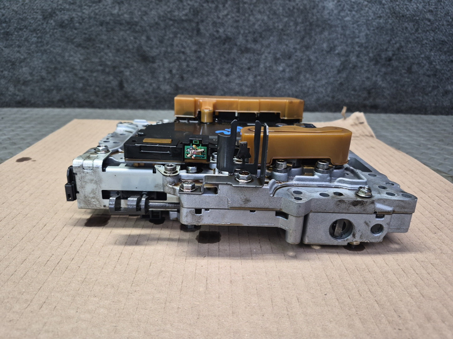 2013 Nissan Z34 370Z RE7R01A Automatic Transmission Valve Body Mechatronic OEM