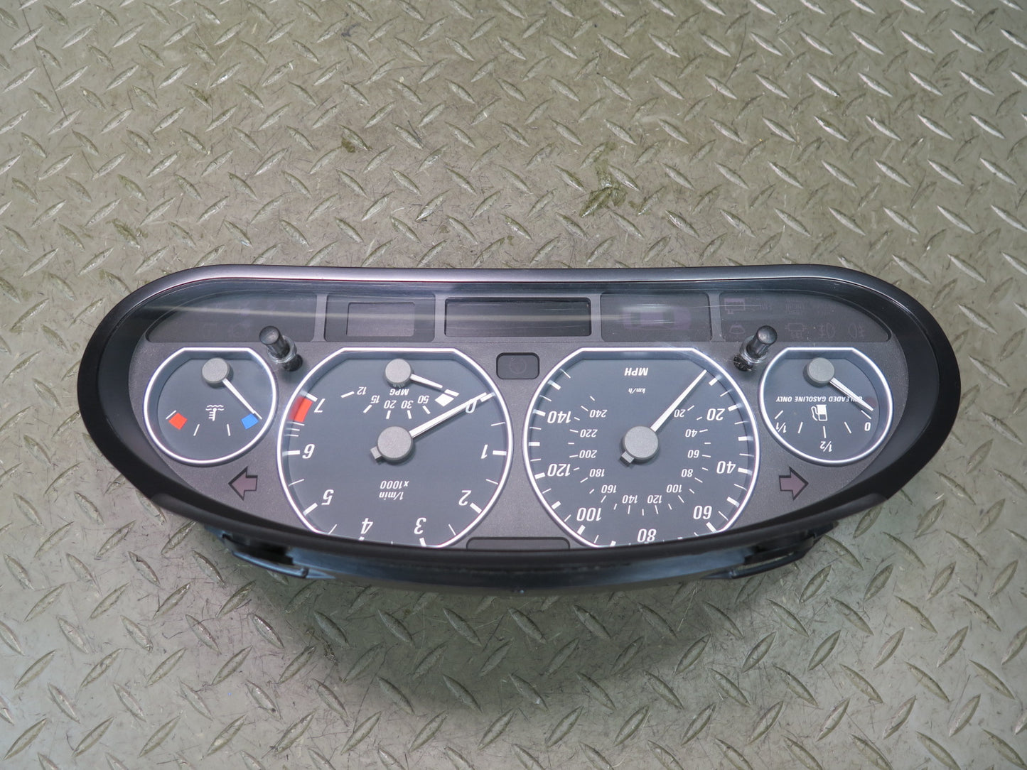 01-06 BMW E46 330Ci A/T Instrument Cluster Gauge Speedometer 6985688 OEM