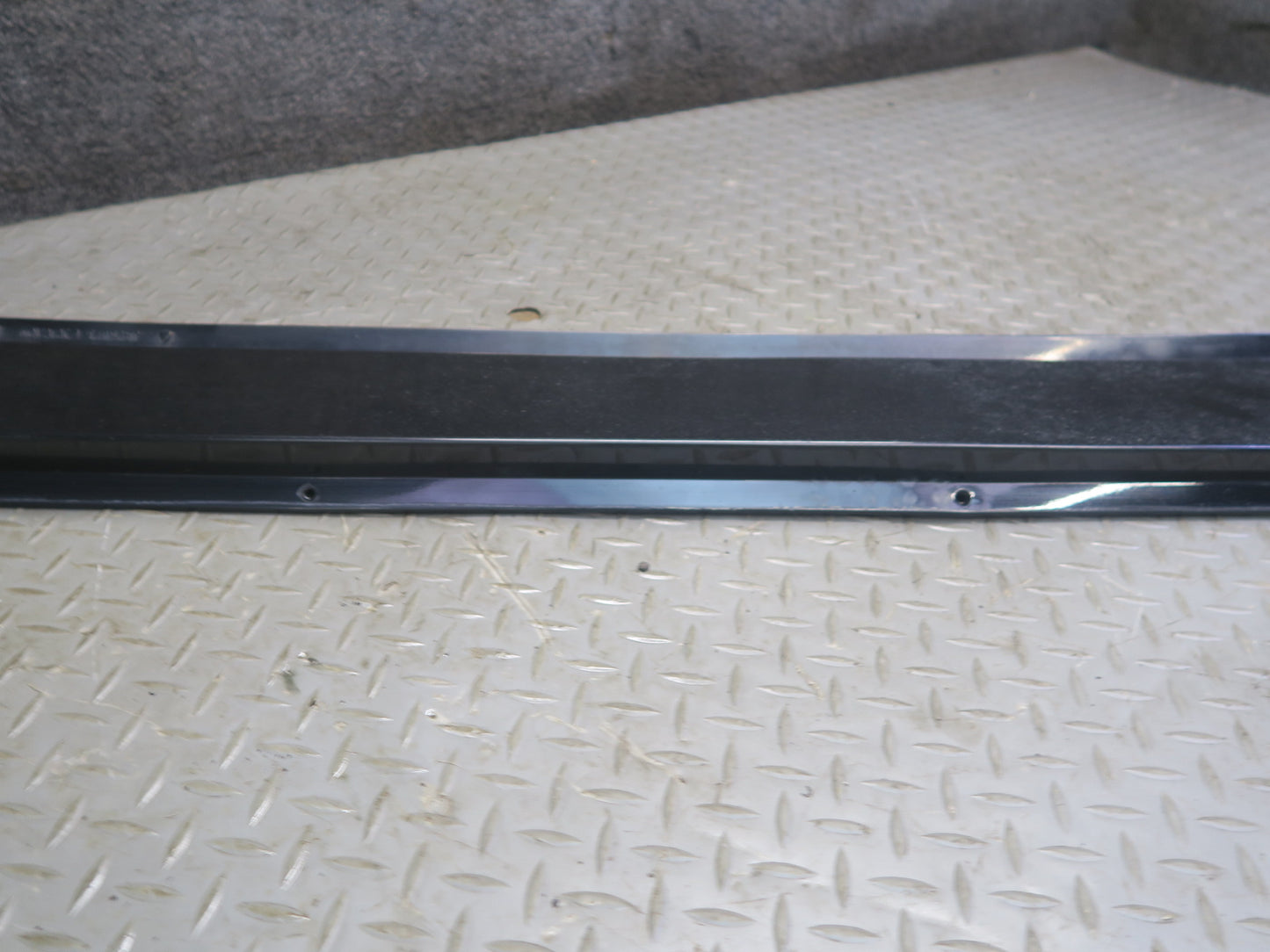 84-96 Chevrolet Corvette C4 Left & Right Side Skirt Rocker Panel Molding Set OEM