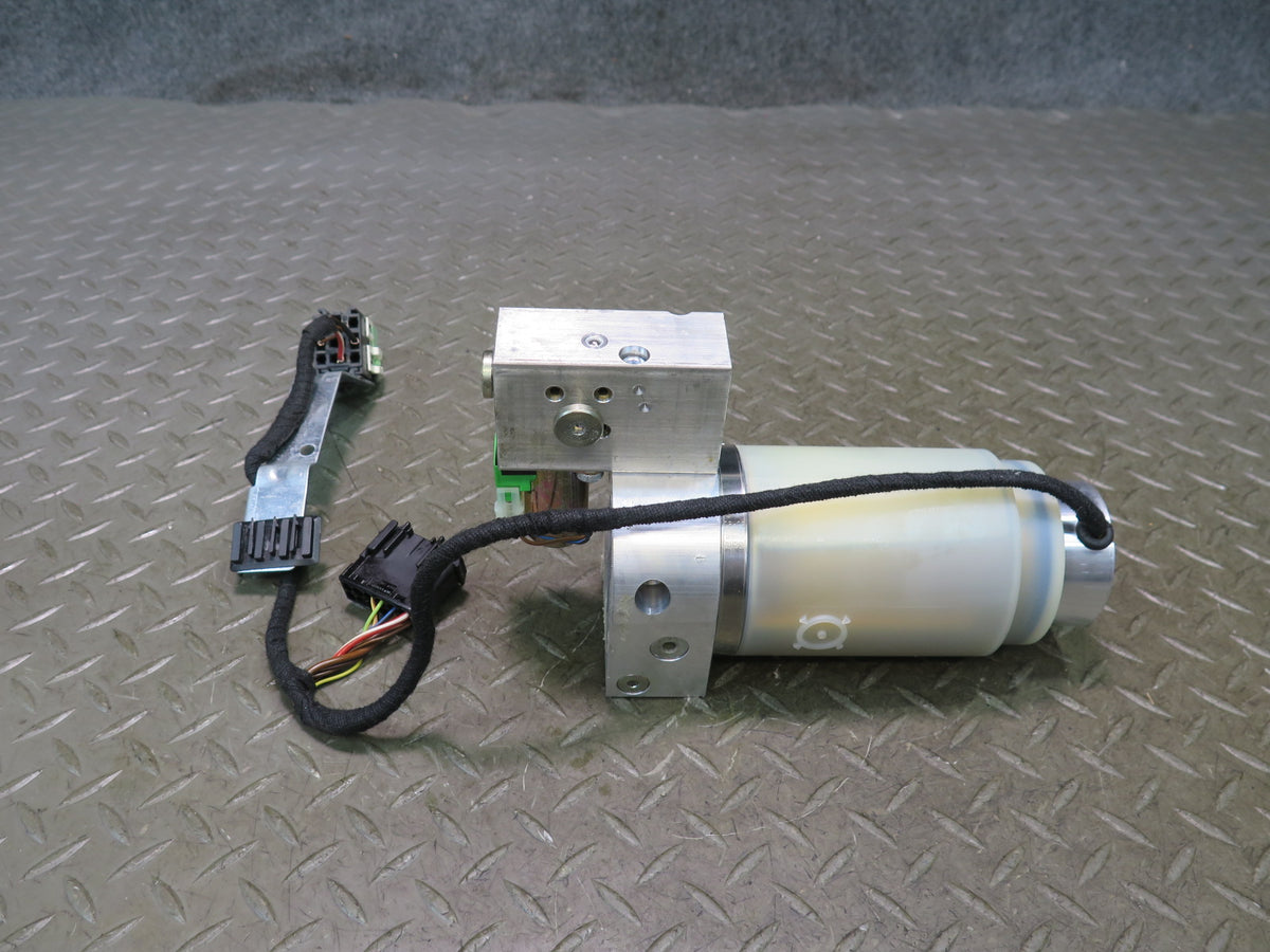 01-06 BMW E46 330ci Convert TOP Roof Hydraulic Pump Motor w Sound Insulation OEM