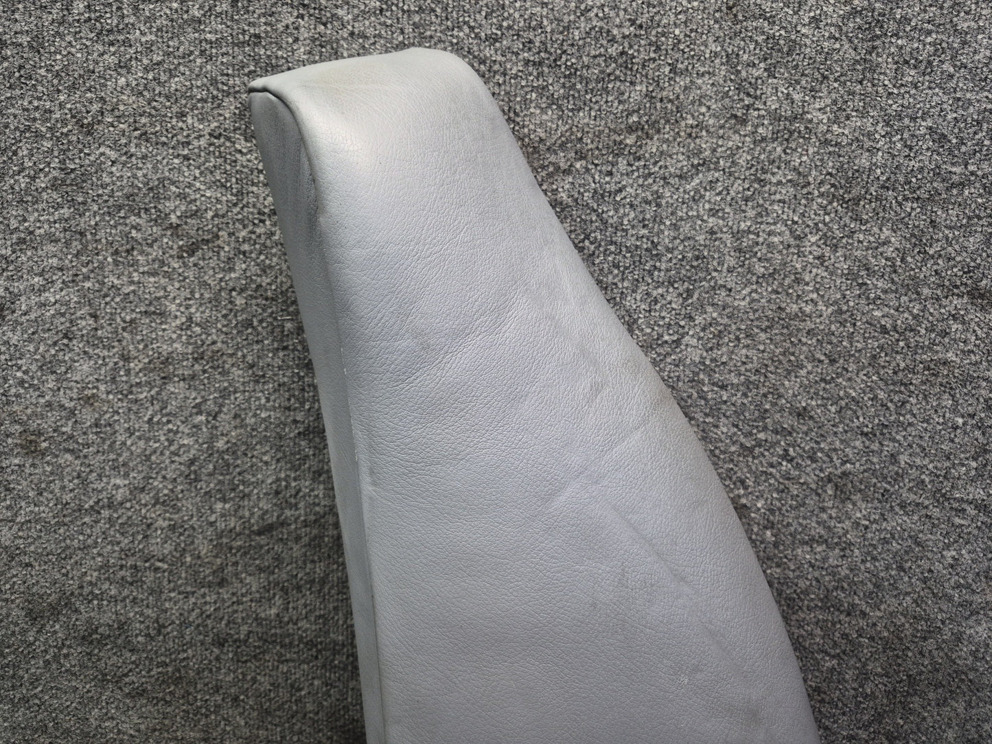 99-03 BMW E39 540i Sedan Rear Left & Right Seat Leather Bolster Gray Set OEM