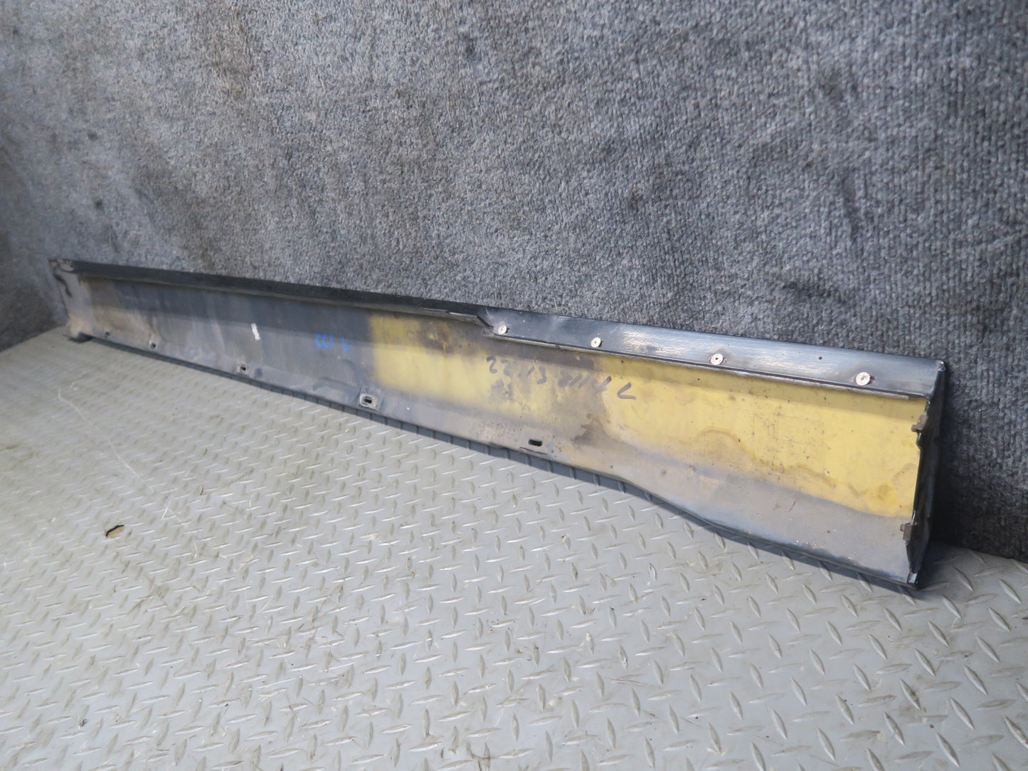 84-96 Chevrolet Corvette C4 Left & Right Side Skirt Rocker Panel Molding Set OEM