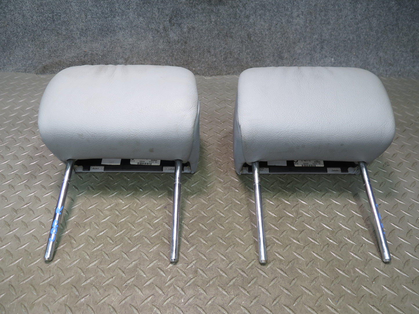 01-06 BMW E46 330CI Convertible Rear Left & Right Leather Headrest Gray OEM