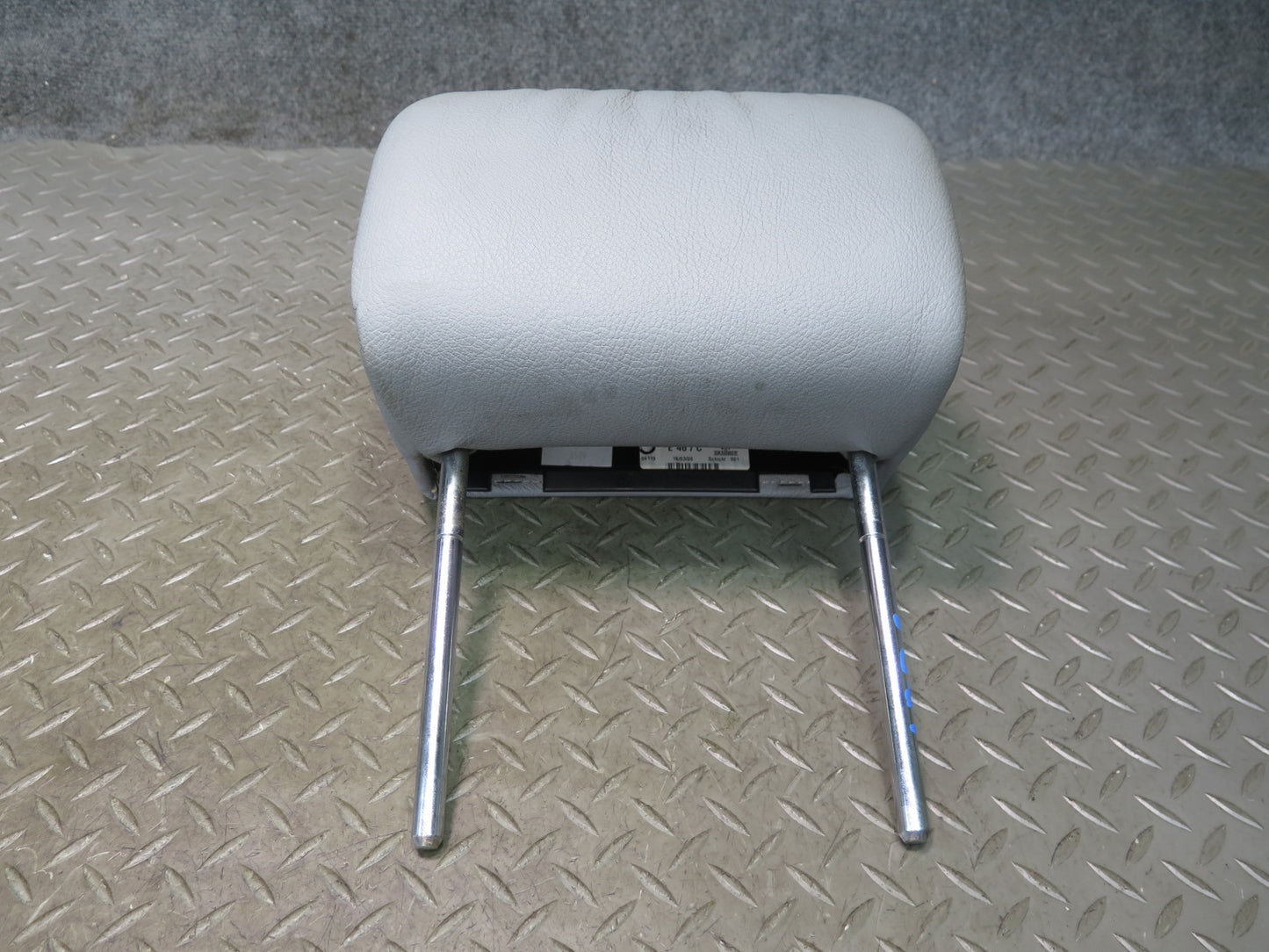 01-06 BMW E46 330CI Convertible Rear Left & Right Leather Headrest Gray OEM