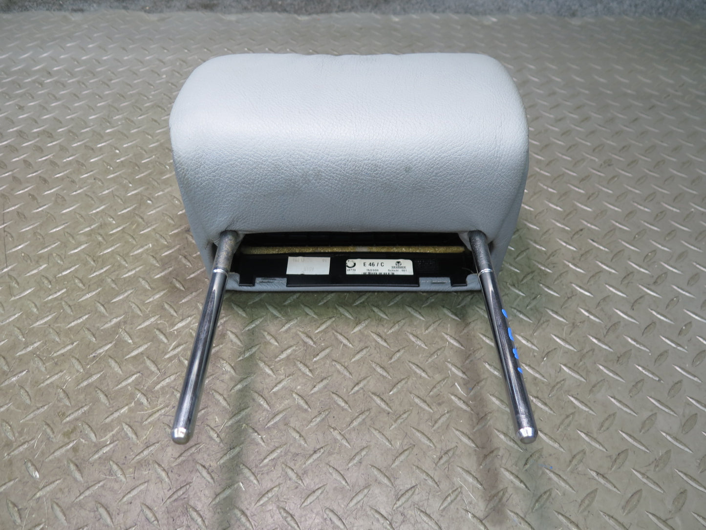 01-06 BMW E46 330CI Convertible Rear Left & Right Leather Headrest Gray OEM