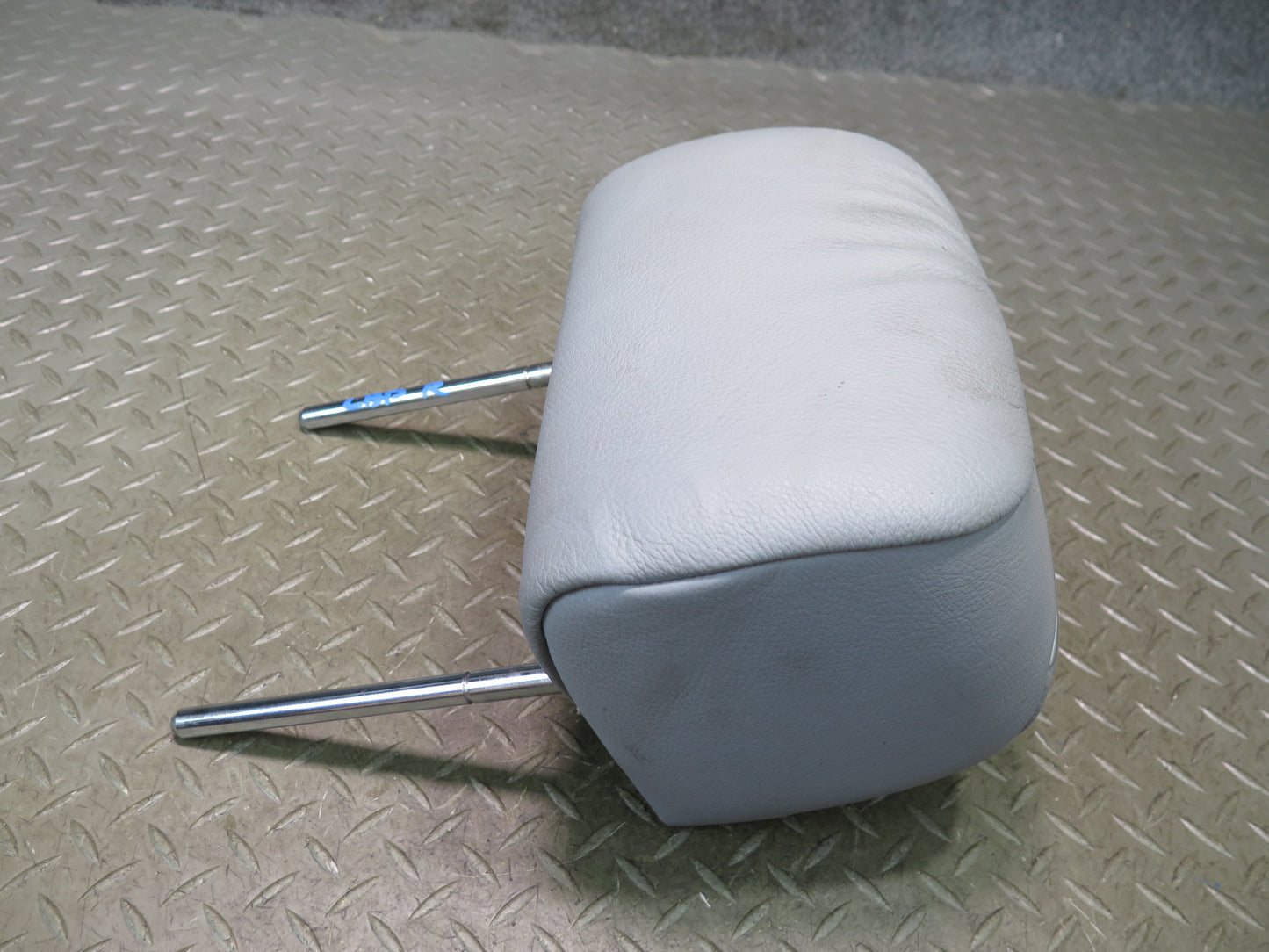 01-06 BMW E46 330CI Convertible Rear Left & Right Leather Headrest Gray OEM