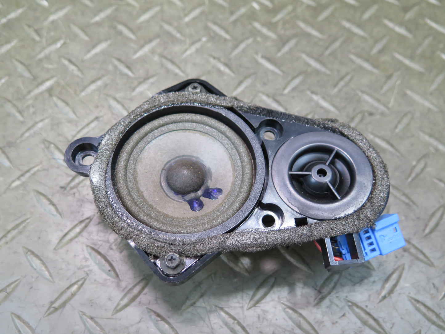 01-06 BMW E46 330Ci Set of 2 Harman Kardon Left & Right Door Speaker OEM