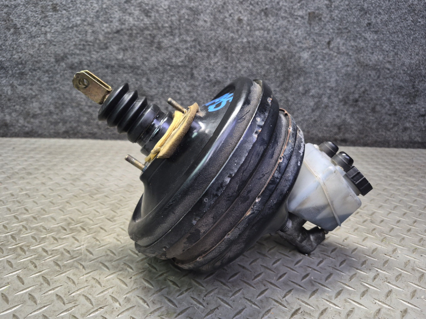 86-91 Mercedes W126 560SEL Brake Master Cylinder Booster Fluid Reservoir OEM