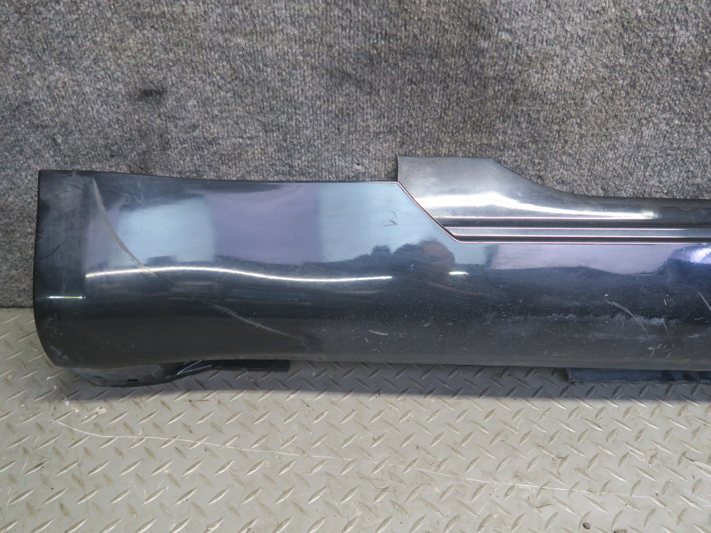 04-06 Nissan 350Z Z33 Conv Right & Left Side Skirt Rocker Panel Molding Set OEM