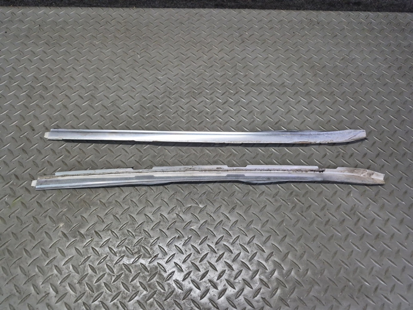 86-91 Mercedes W126 Sedan Front Windshield A Pillar Chrome Trim Molding Set OEM
