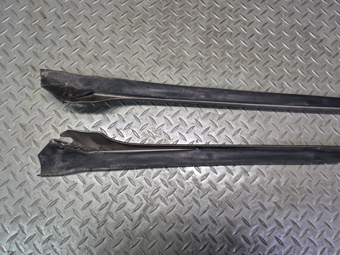 86-91 Mercedes W126 Sedan Front Windshield A Pillar Chrome Trim Molding Set OEM