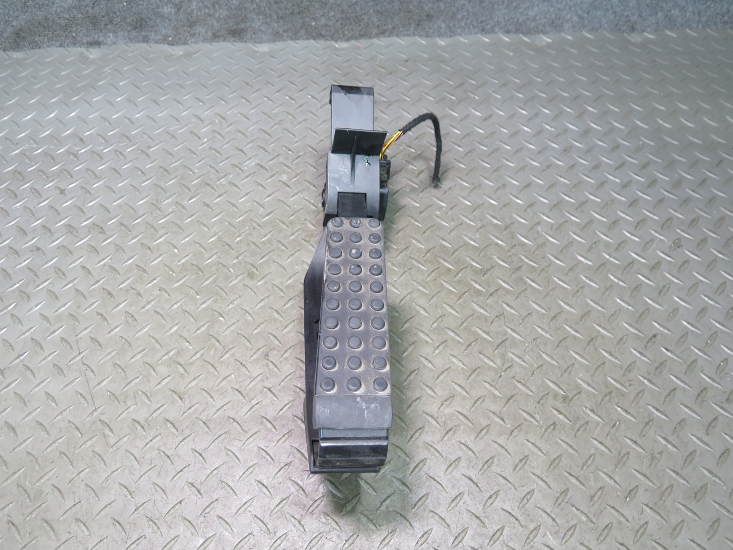 05-11 Mercedes R171 Slk-class Gas Acceleration Pedal 2033000904 OEM