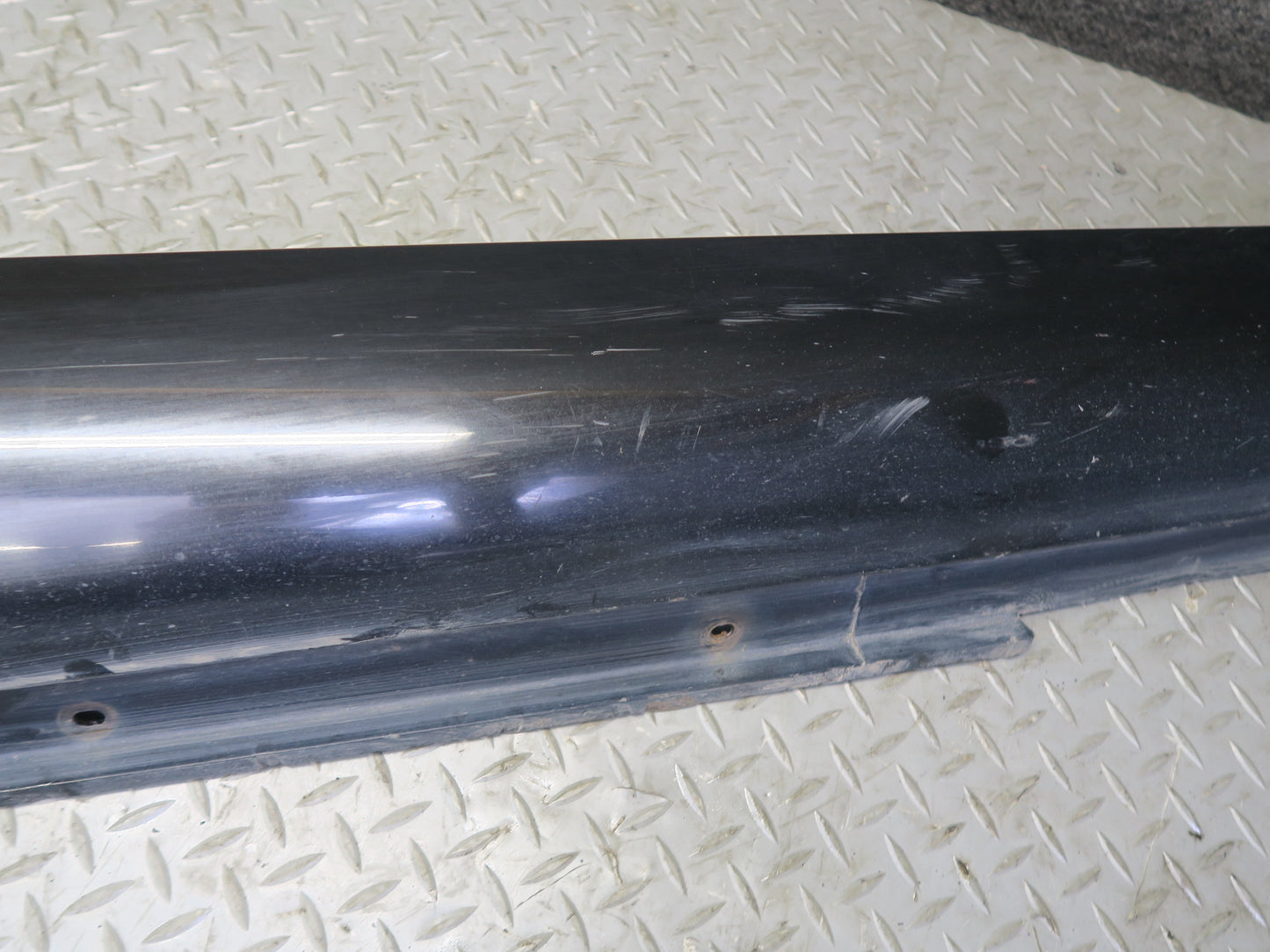 04-06 Nissan 350Z Z33 Conv Right & Left Side Skirt Rocker Panel Molding Set OEM