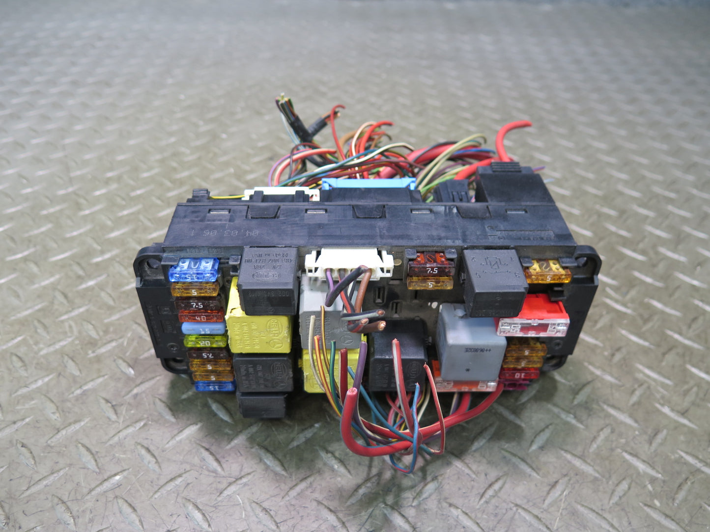 05-11 Mercedes R171 Slk-class Front SAM Fuse Relay Box Module 1715450801 OEM