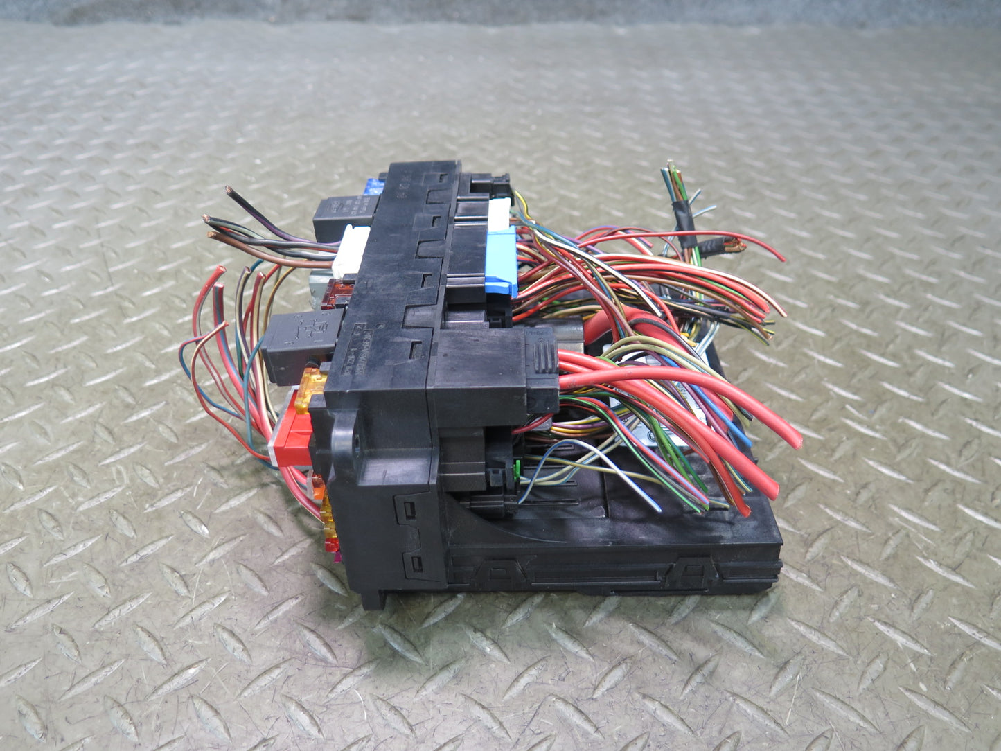 05-11 Mercedes R171 Slk-class Front SAM Fuse Relay Box Module 1715450801 OEM