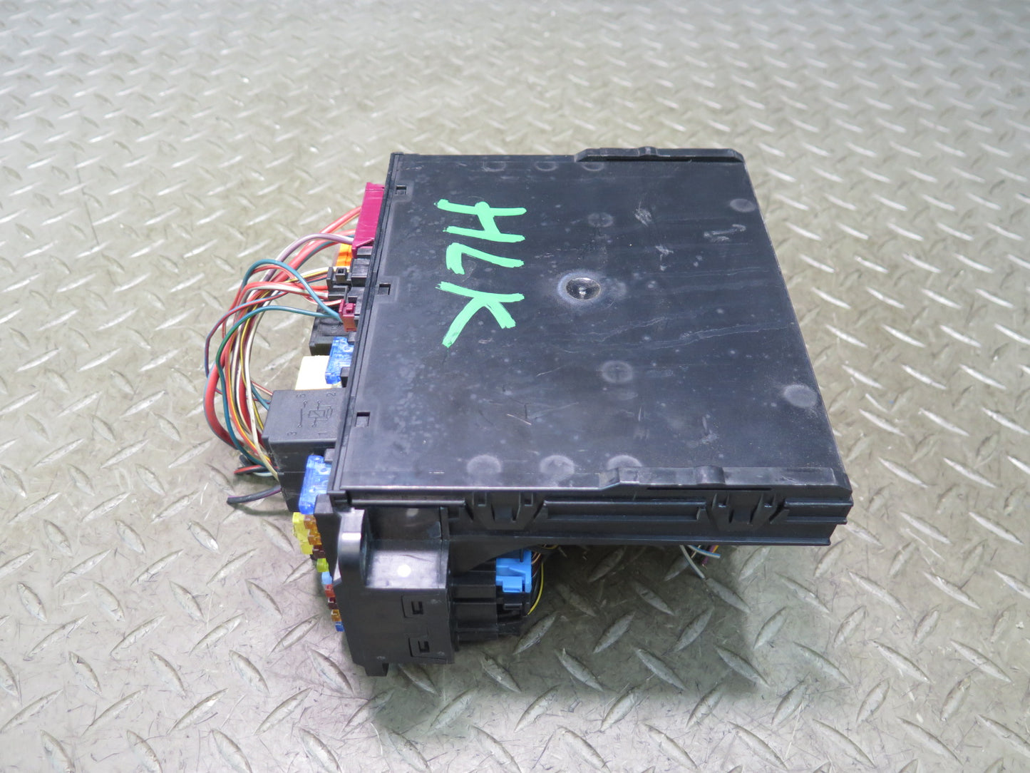 05-11 Mercedes R171 Slk-class Front SAM Fuse Relay Box Module 1715450801 OEM
