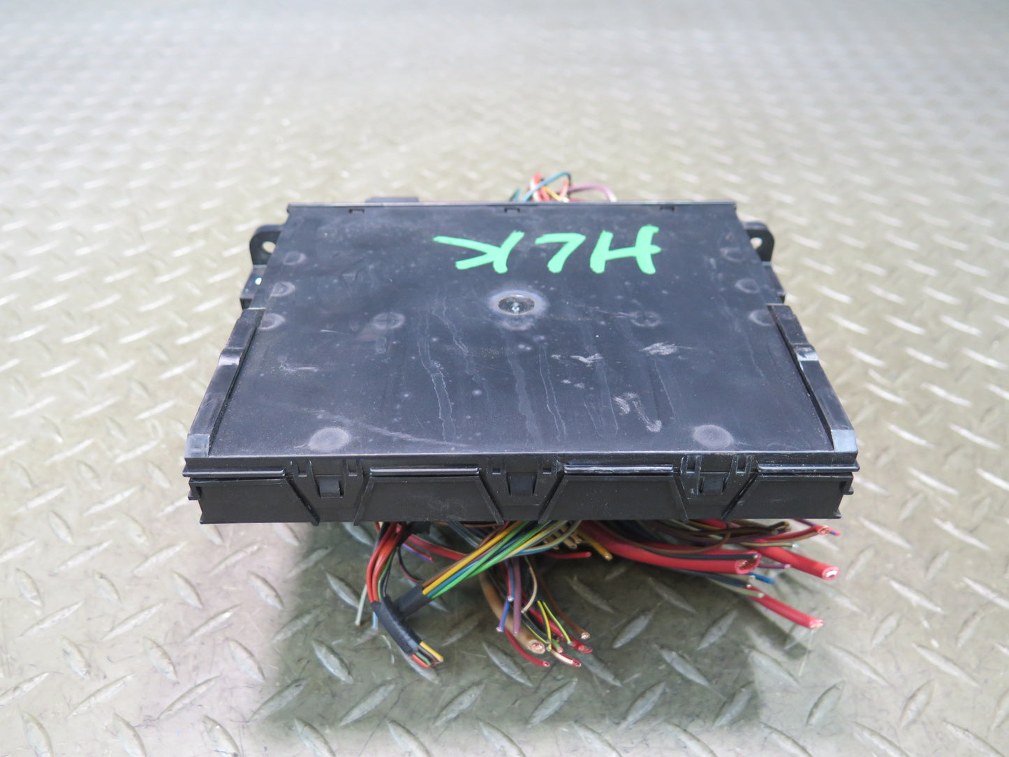 05-11 Mercedes R171 Slk-class Front SAM Fuse Relay Box Module 1715450801 OEM